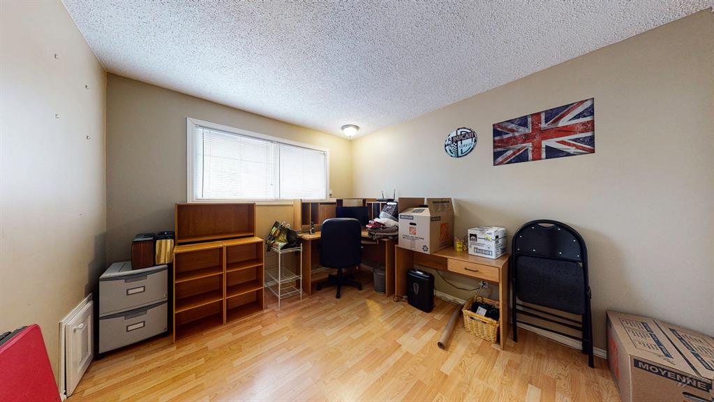 7 Valleyview Drive SW