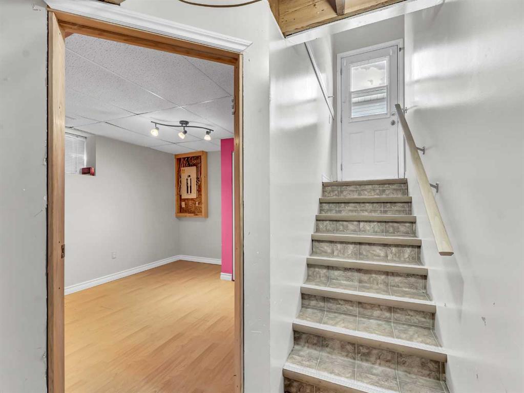 109 3rd Street NW