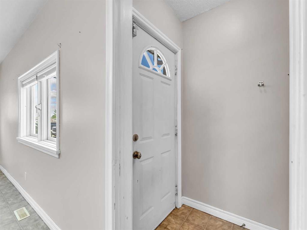 109 3rd Street NW