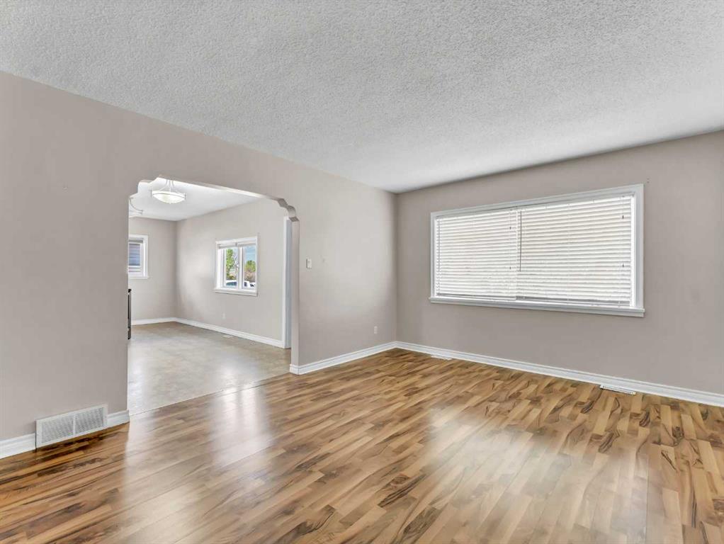 109 3rd Street NW