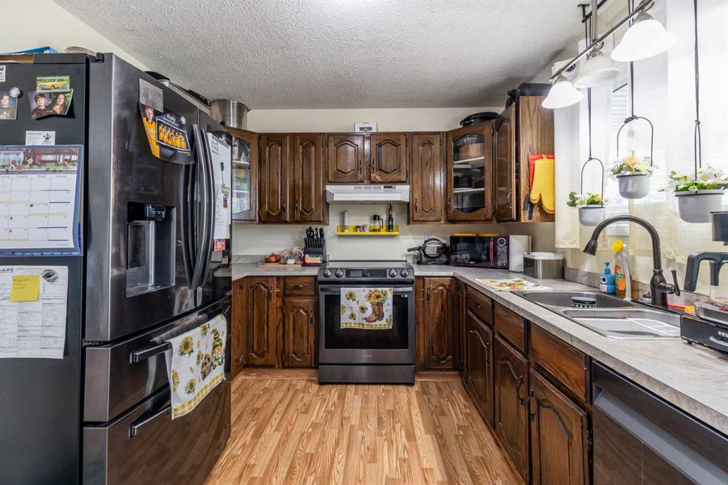 18 Elder Avenue SE