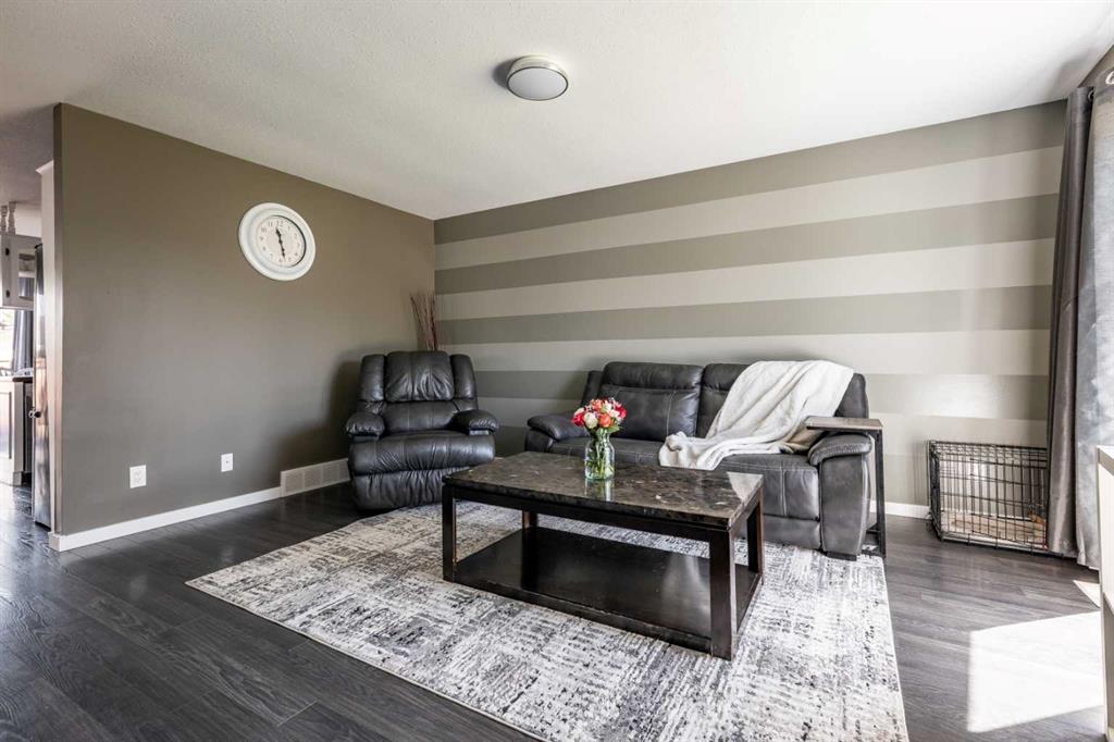 10 Rundle Crescent SE
