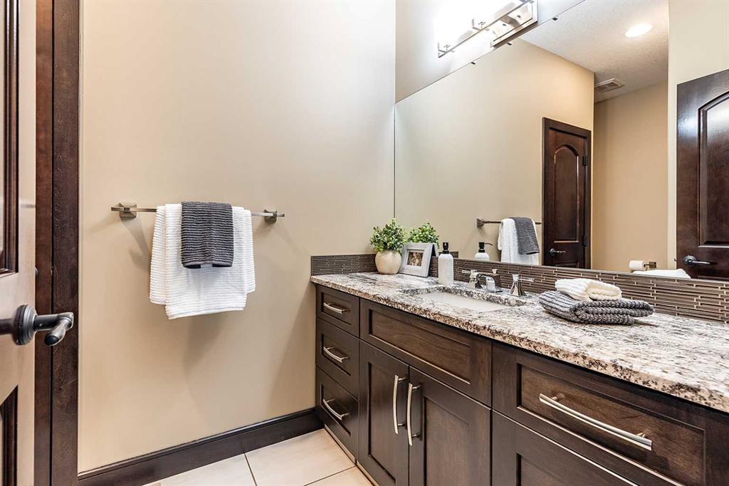 11232 Black & White Trail  