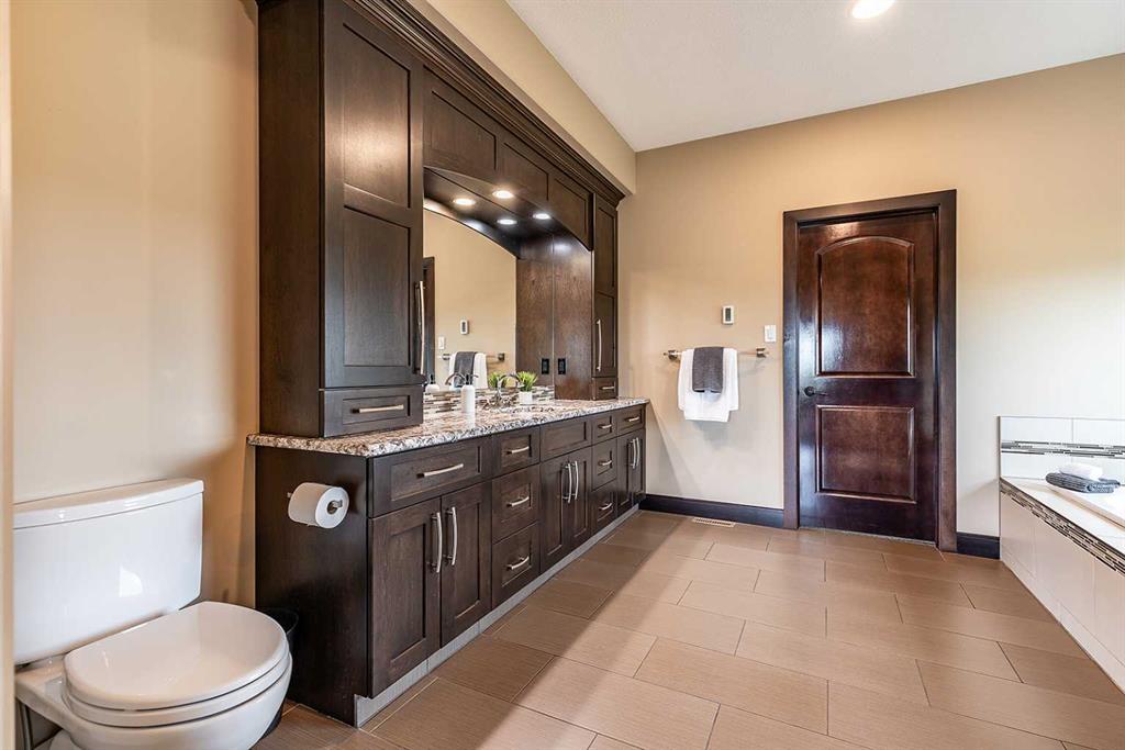 11232 Black & White Trail  