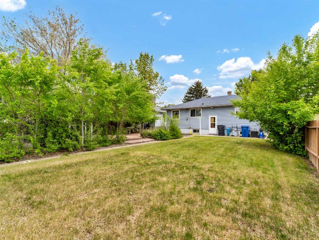 276 Connaught Drive SW