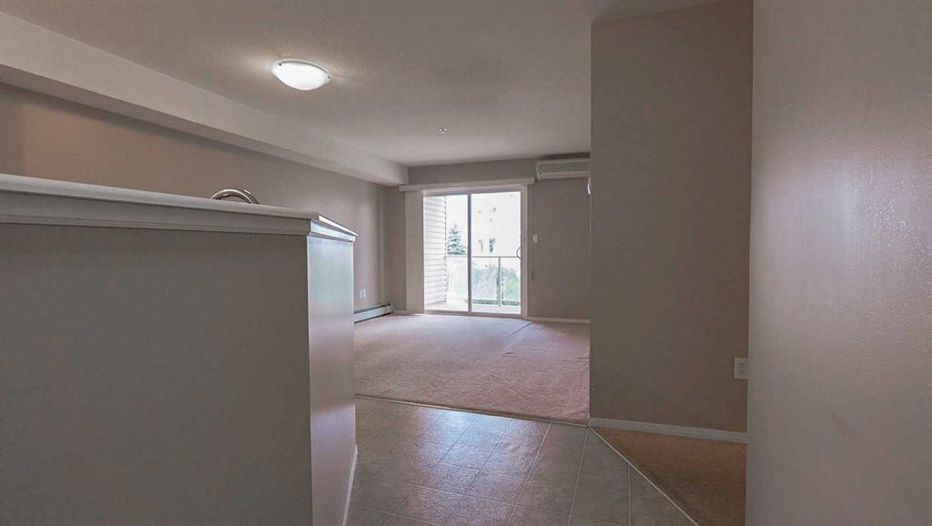 #211 1616 Saamis Drive NW