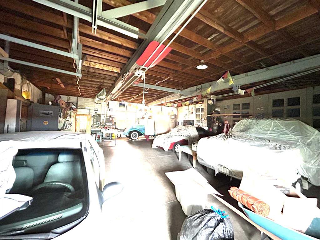 401 2 Avenue 