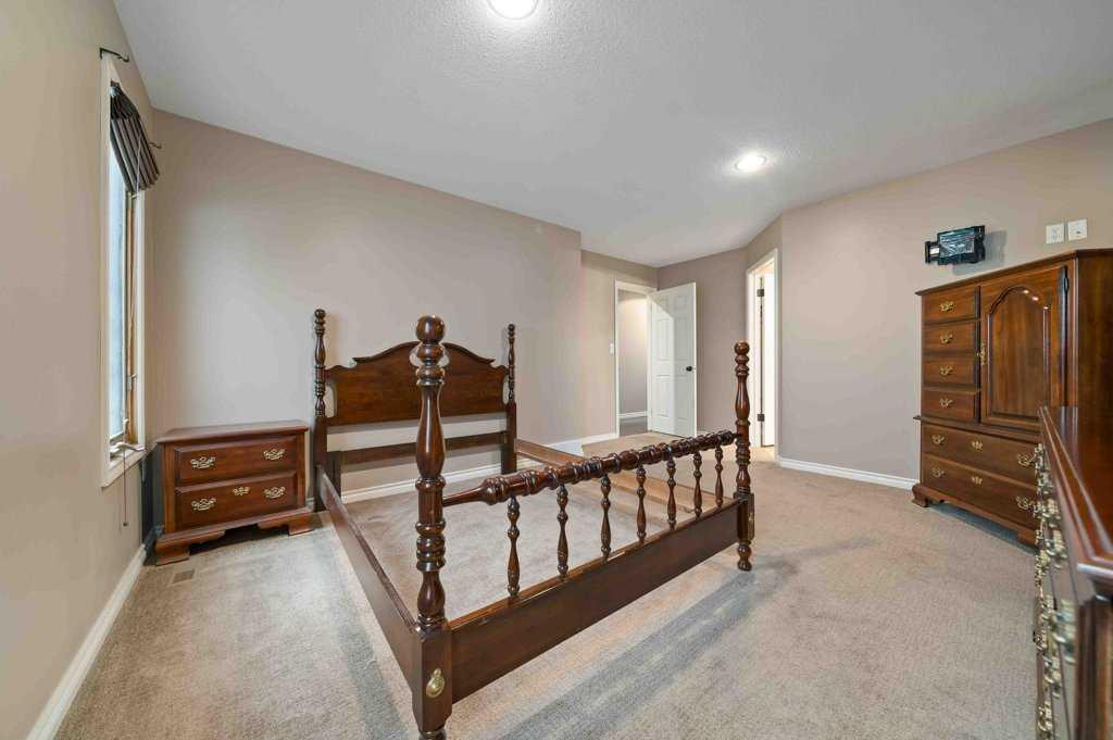14 Schuler Place SE