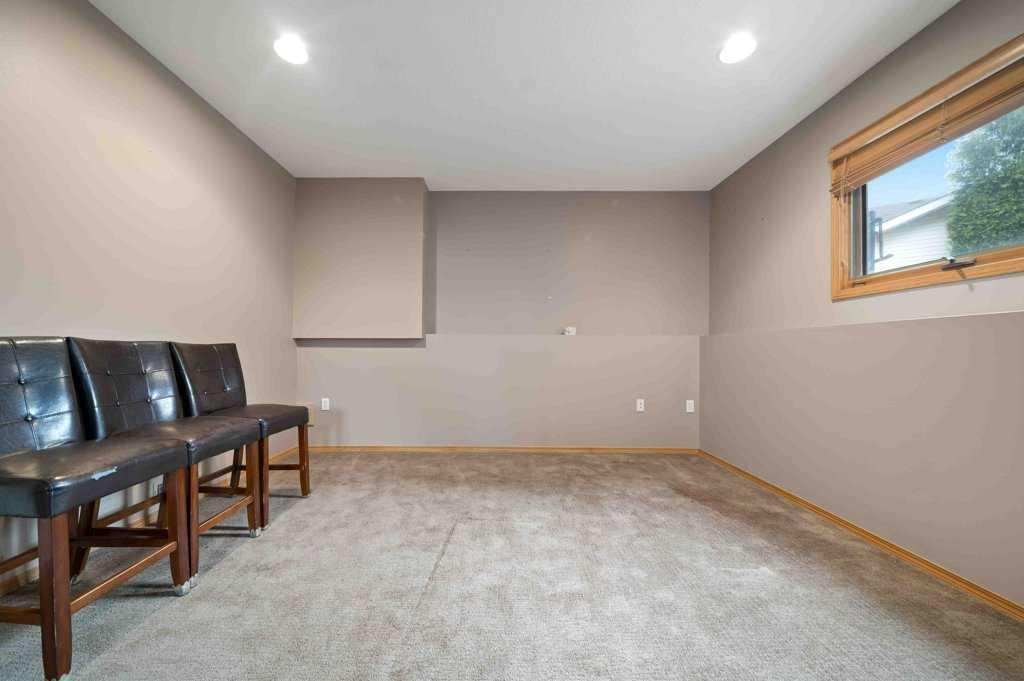 14 Schuler Place SE