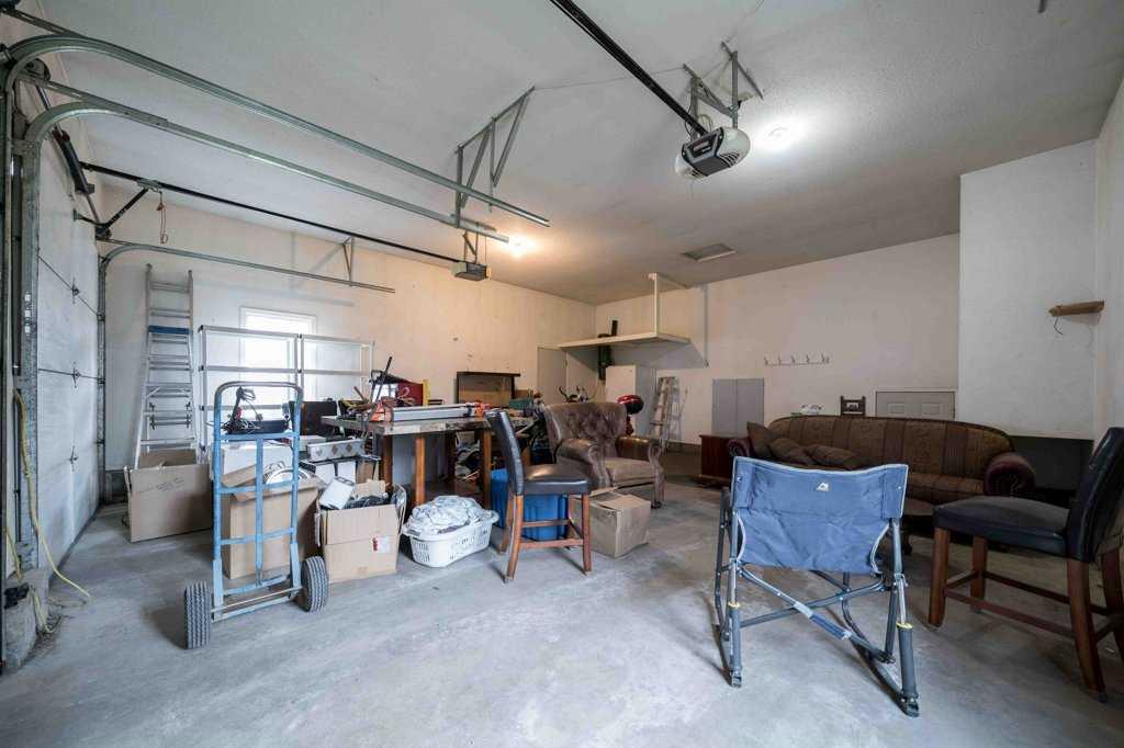 14 Schuler Place SE