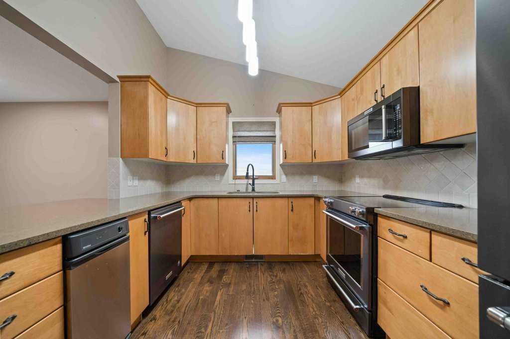 14 Schuler Place SE