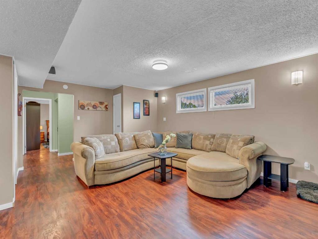 3 Heather Court 