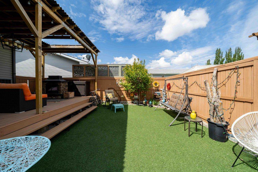 60 Terrace Close NE