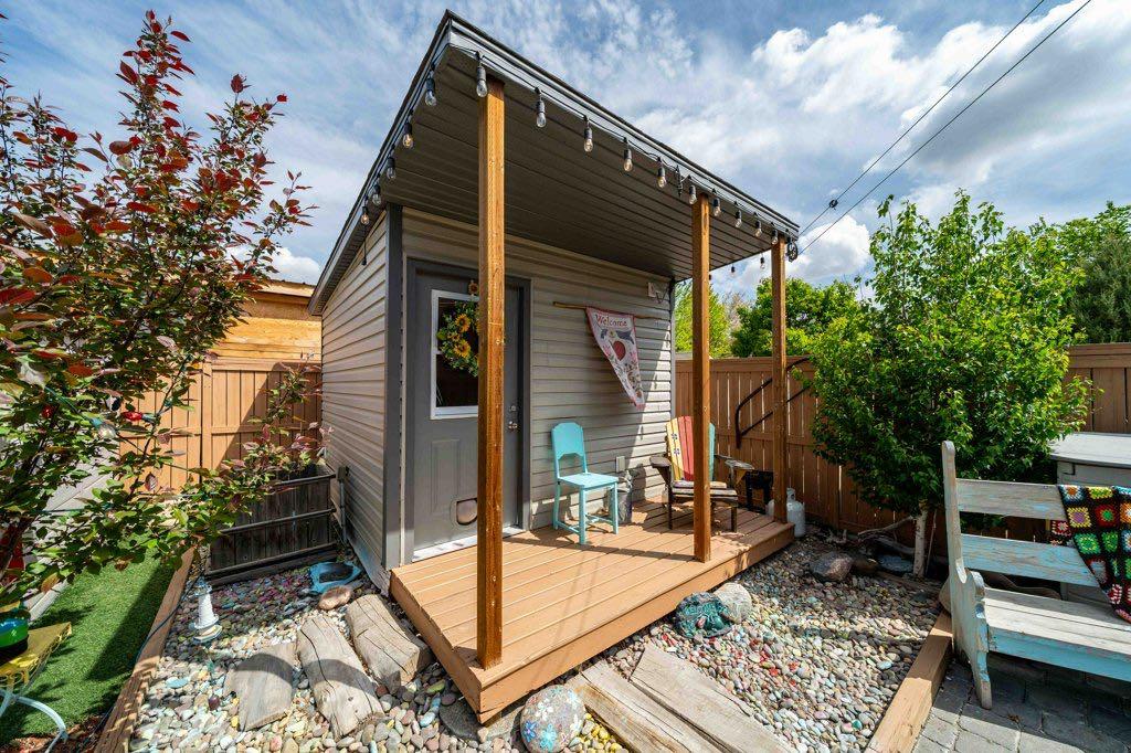 60 Terrace Close NE
