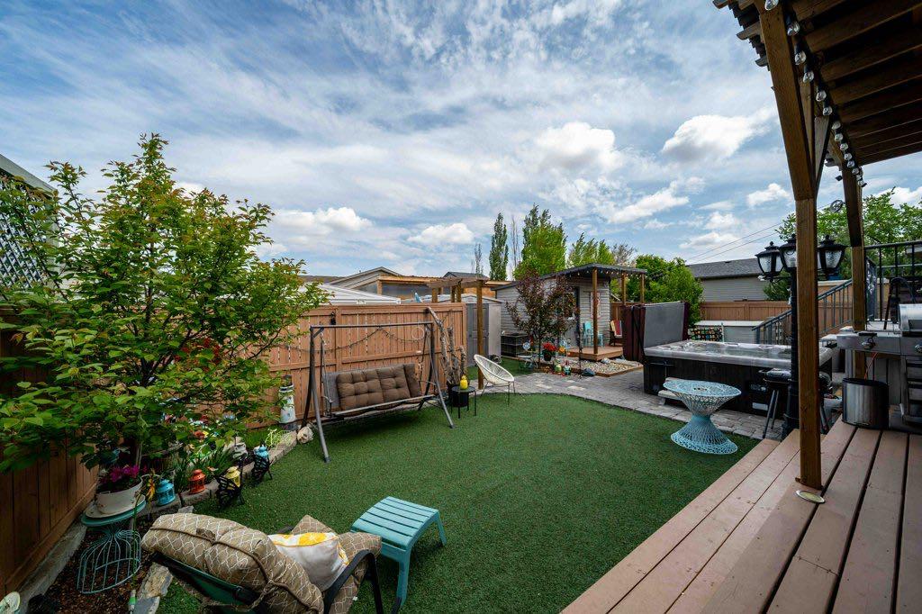 60 Terrace Close NE