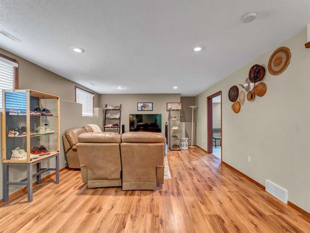 224 Vista Road SE