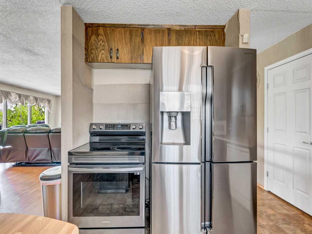 14 Finlay Court SW