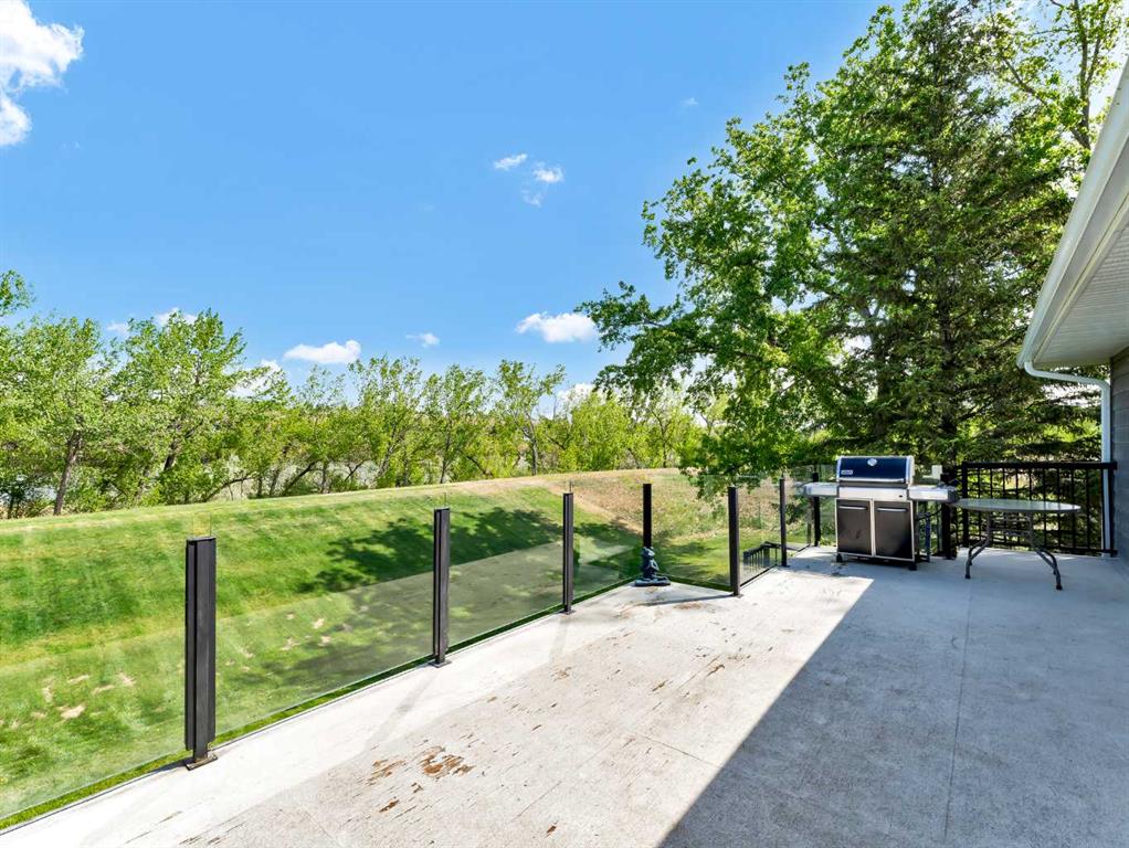 14 Finlay Court SW