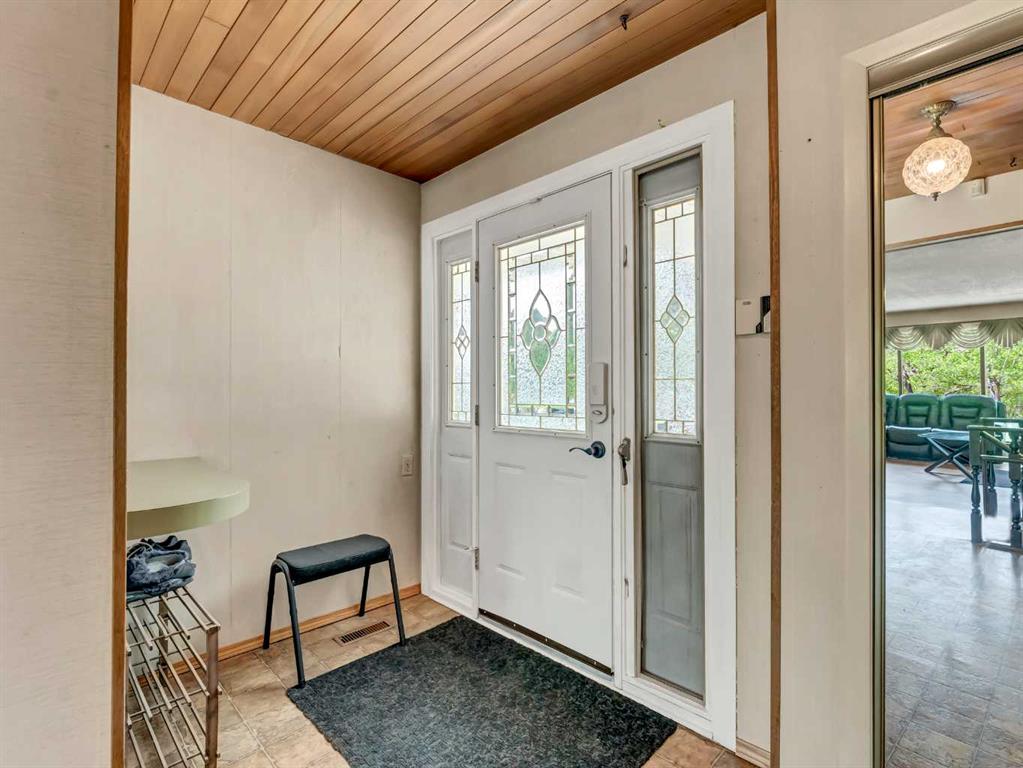 14 Finlay Court SW