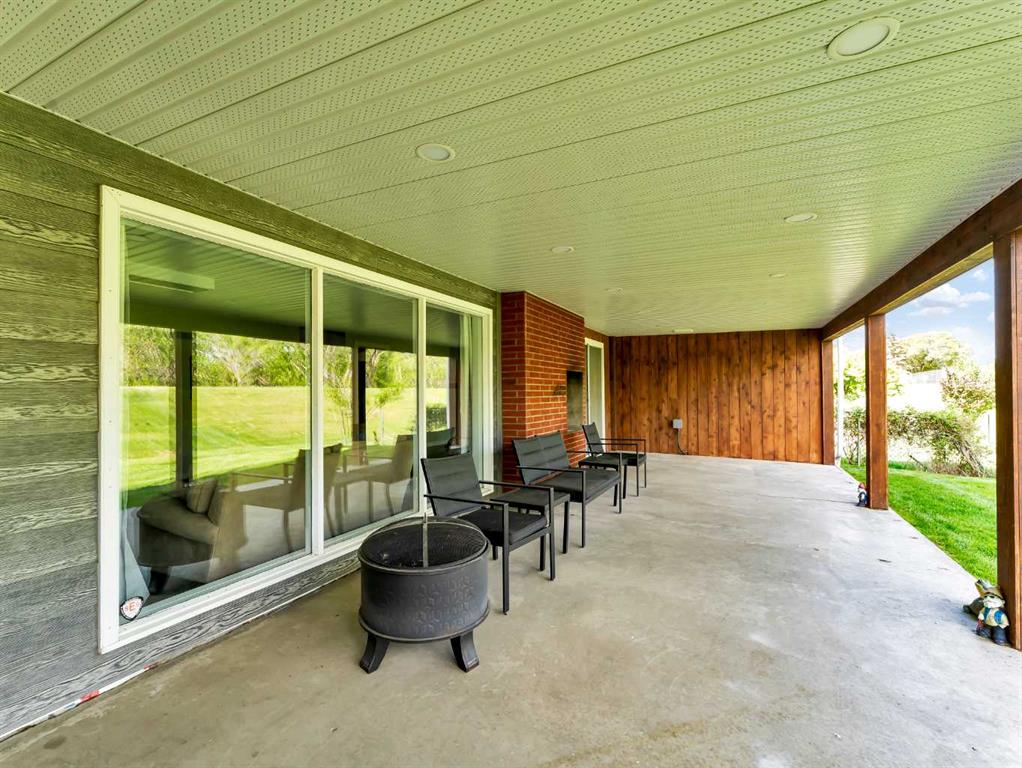 14 Finlay Court SW