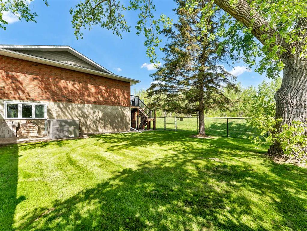 14 Finlay Court SW