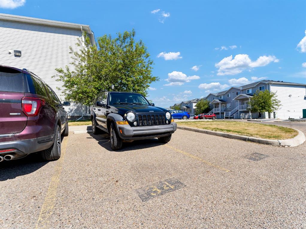 34 Northlands Pointe NE