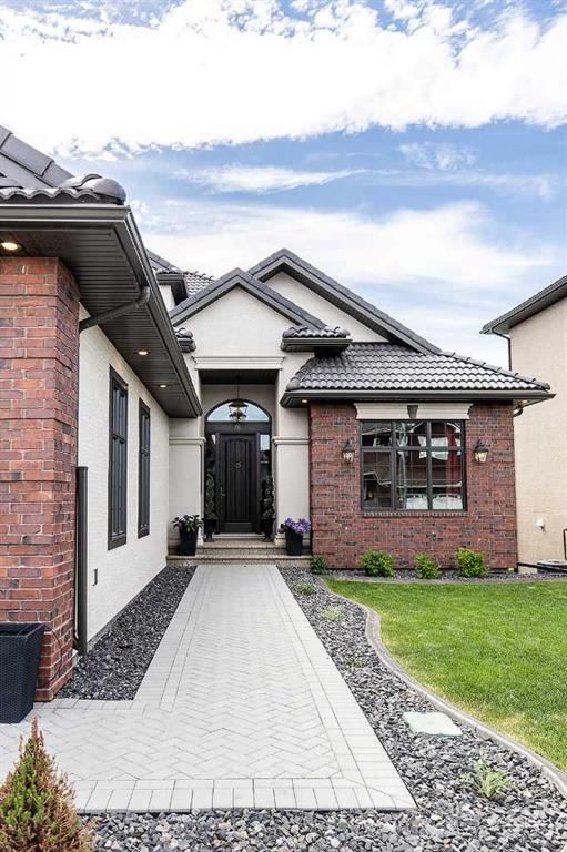 76 Dunes Way 