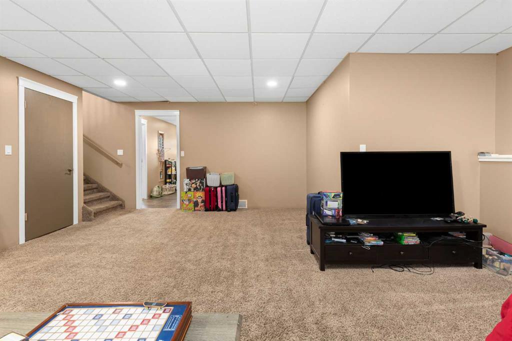163 Shannon Drive SE