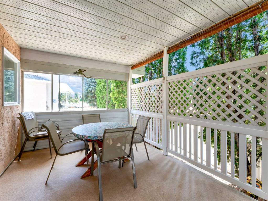 15 Park Meadows Court SE