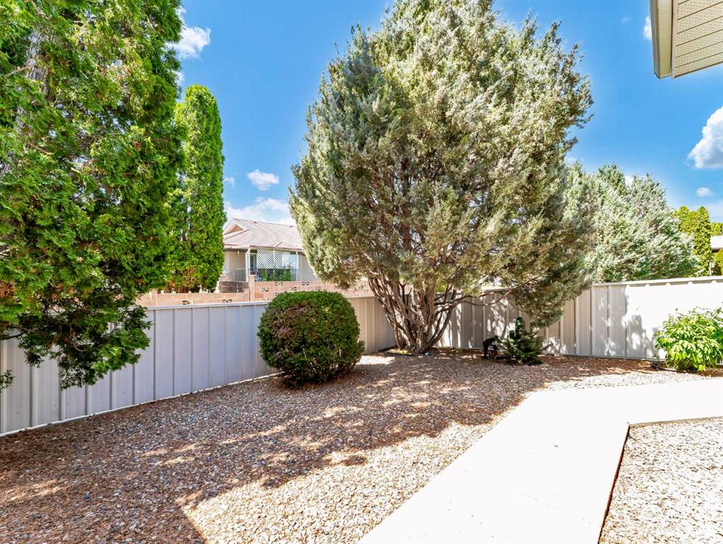 15 Park Meadows Court SE