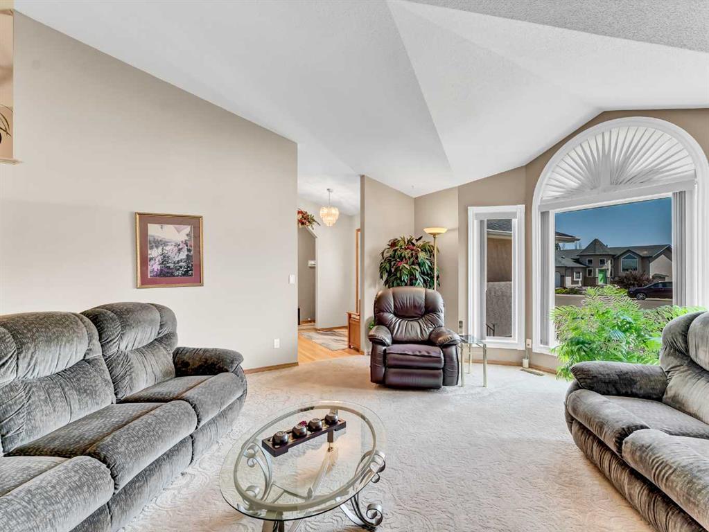15 Park Meadows Court SE