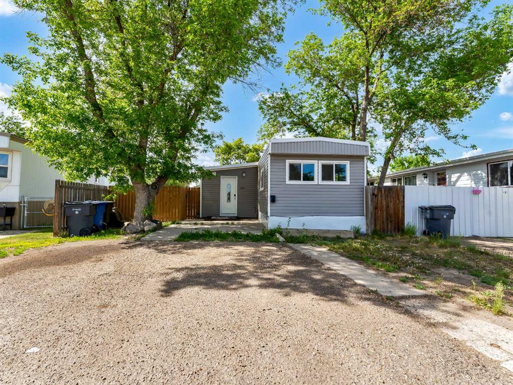 109 Anson Avenue SW, Medicine Hat