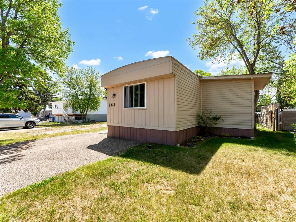 361 Beaufort Crescent SW