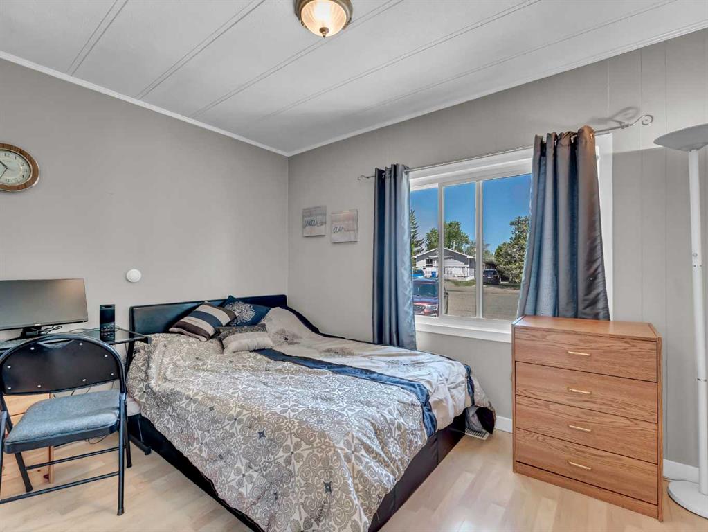 361 Beaufort Crescent SW