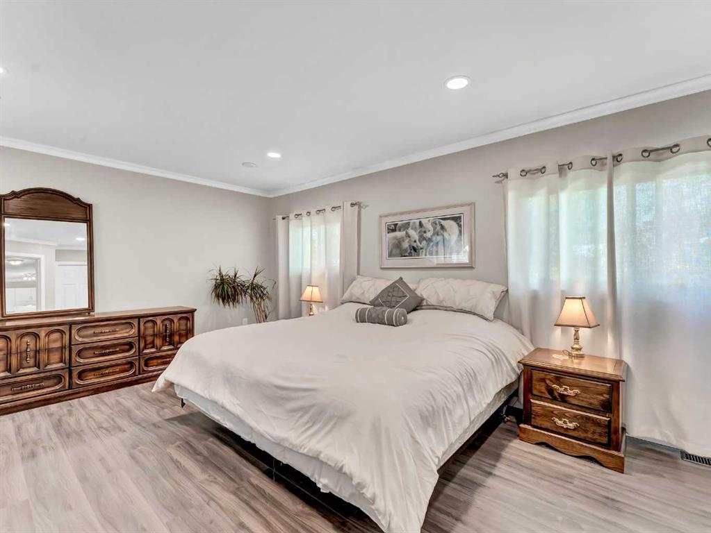 361 Beaufort Crescent SW