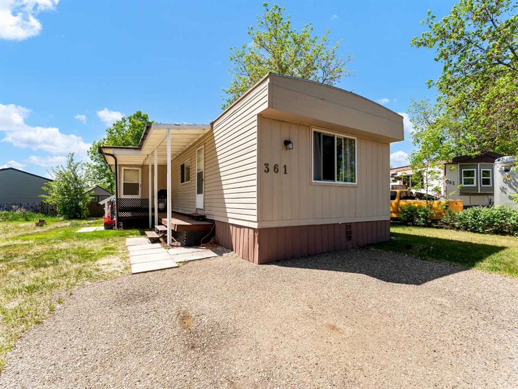 361 Beaufort Crescent SW