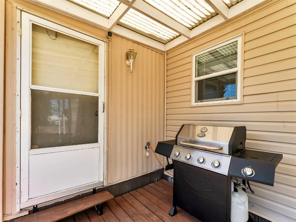 361 Beaufort Crescent SW