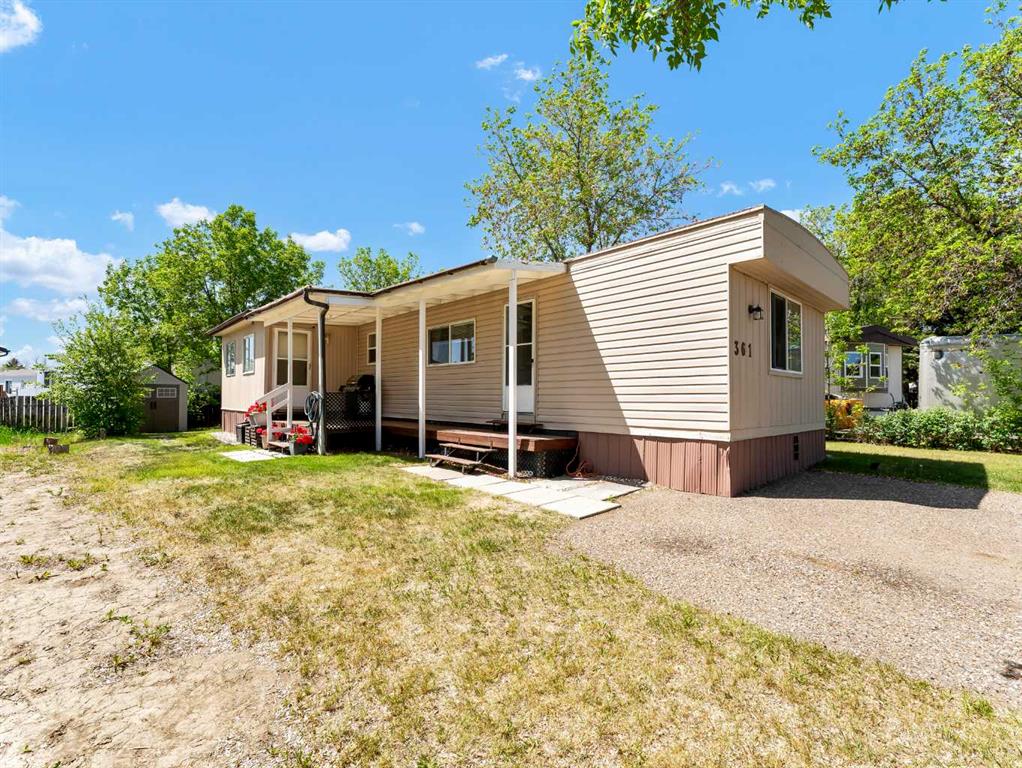 361 Beaufort Crescent SW