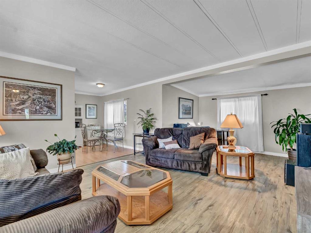 361 Beaufort Crescent SW