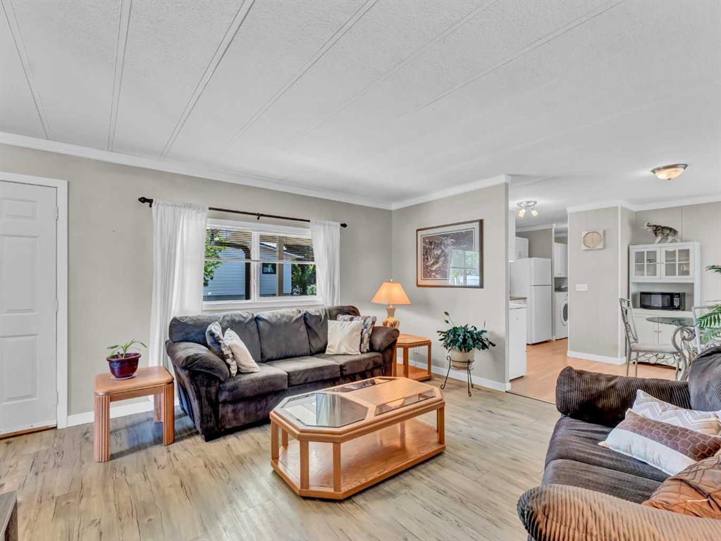 361 Beaufort Crescent SW