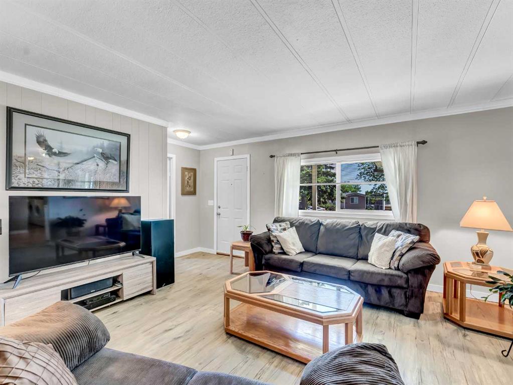 361 Beaufort Crescent SW
