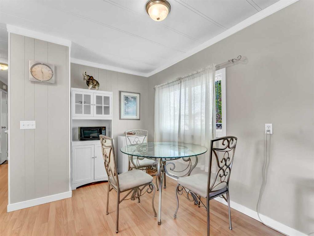 361 Beaufort Crescent SW