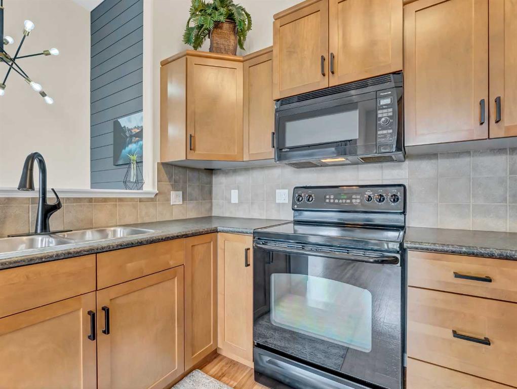37 Northlands Way NE