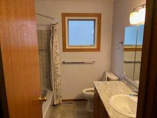22 Rideau Crescent SE