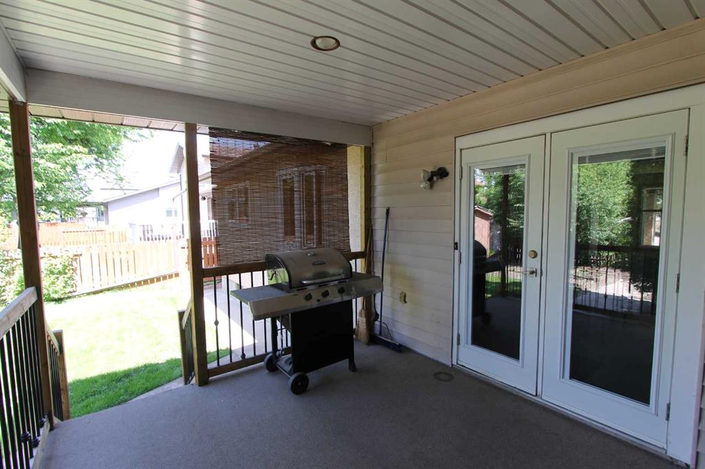 22 Rideau Crescent SE