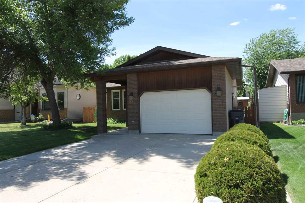 22 Rideau Crescent SE