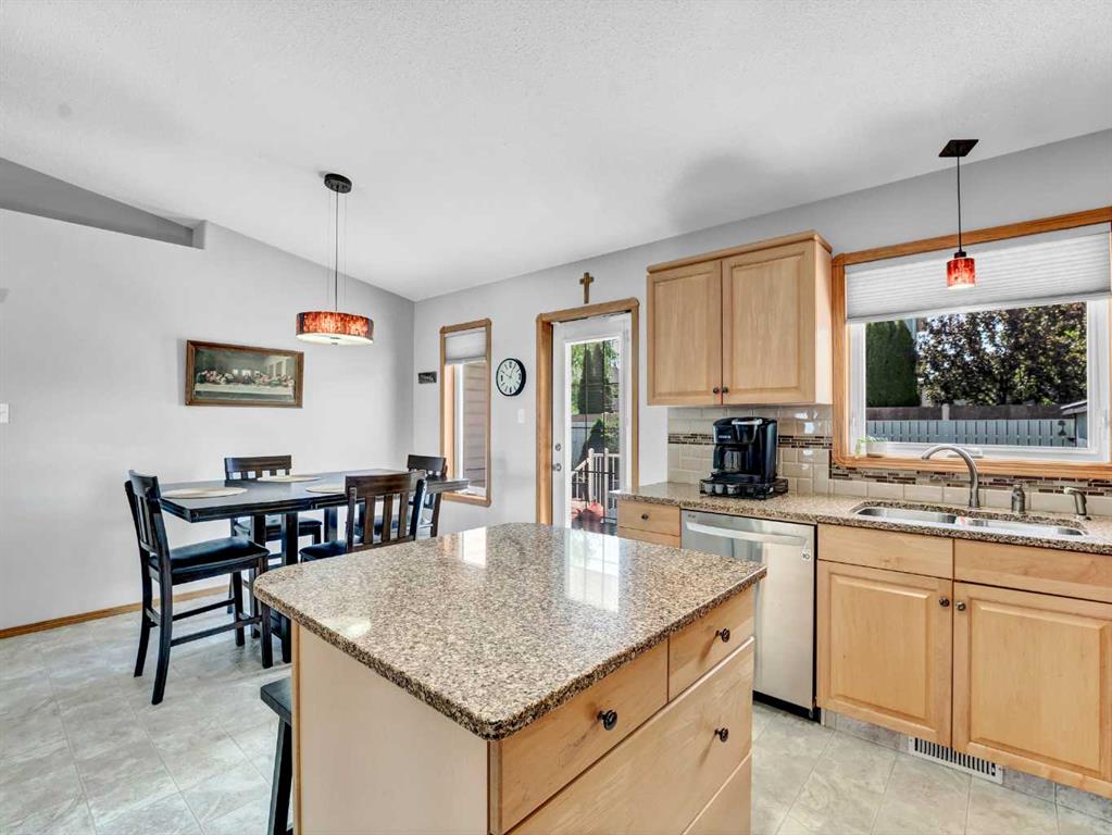 24 Sunrise Circle SW
