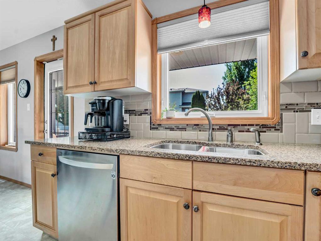 24 Sunrise Circle SW