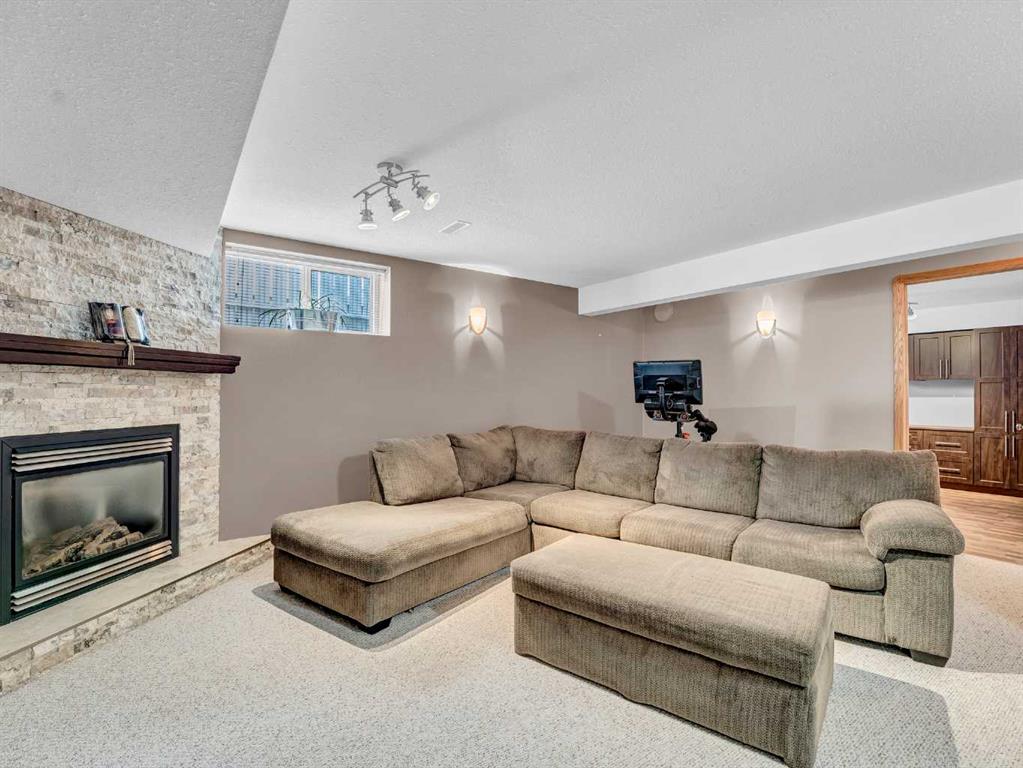24 Sunrise Circle SW