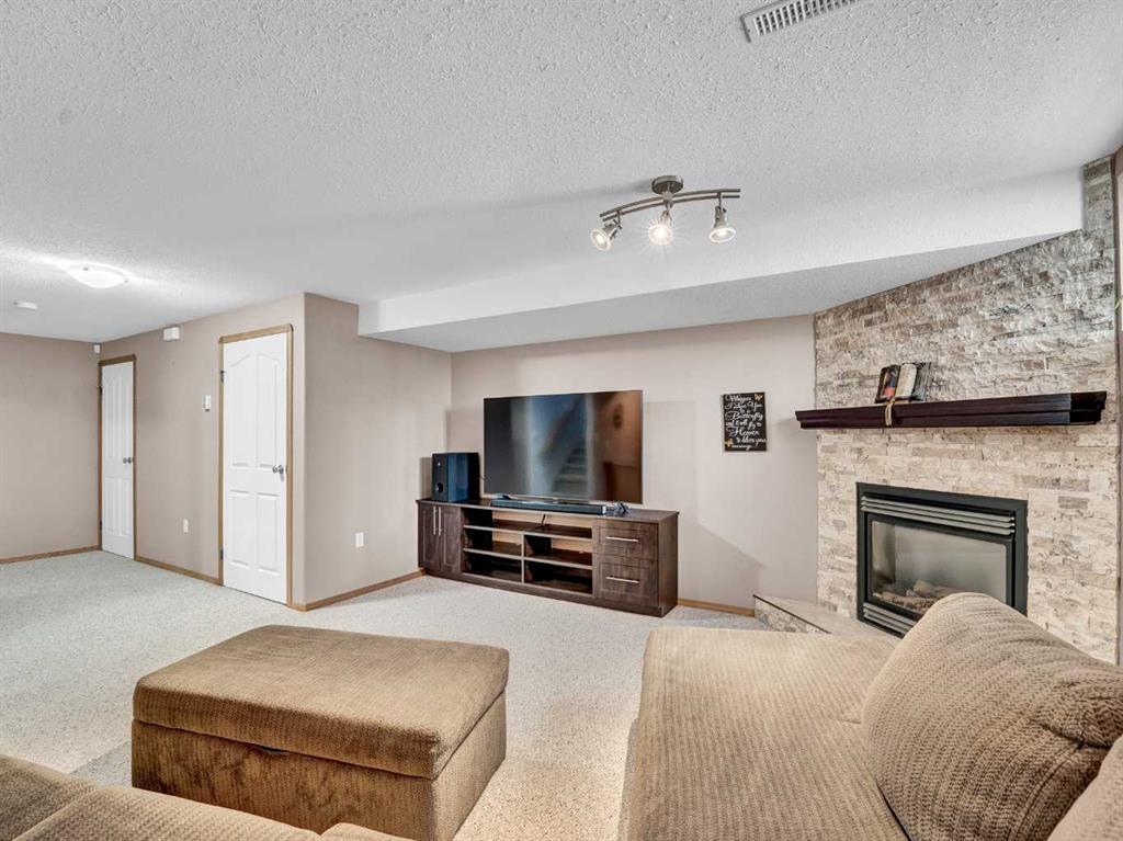 24 Sunrise Circle SW